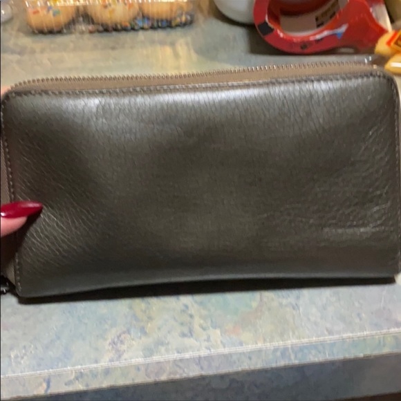 Gucci Gray Leather Wallet - Picture 4 of 4